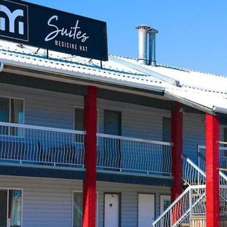 Medicine Hat Inn & Suites מראה חיצוני תמונה