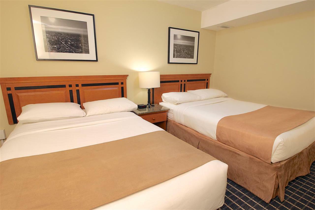 Medicine Hat Inn & Suites מראה חיצוני תמונה